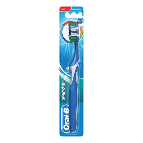 PROCTER & GAMBLE SRL ORALB COMPLETE 5IN1 40 MEDIO SPAZZOLINO